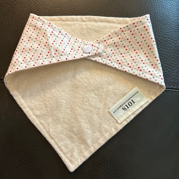 Mini Polka Dot Baby Bandana-Bib - Picture 2 of 3